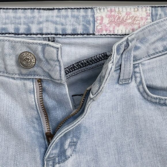 Sivvy SZ 26 Hannah Skinny Jeans Dare Devil Light Wash Distressed Low-Rise Pocket - Picture 7 of 9